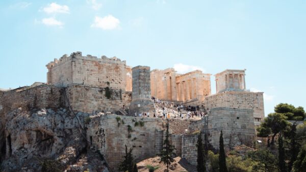 Τι να κάνεις στην Αθήνα όταν όλοι λείπουν διακοπές – 5 εμπειρίες σαν να είναι η πόλη μόνο δική σου