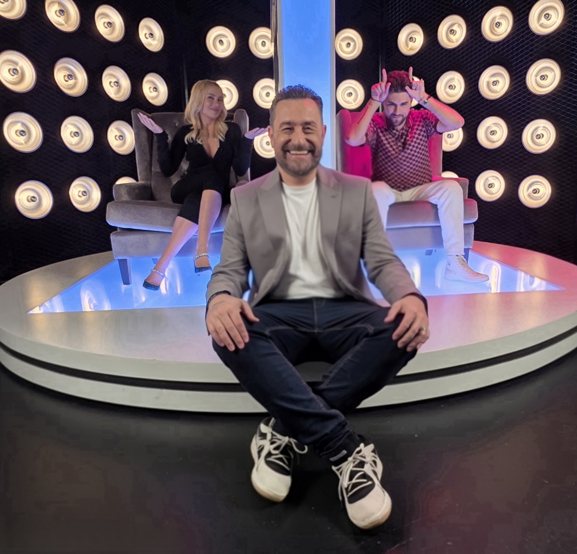 After Dark: Ο FY και η Αλεξία Κεφαλά αποκαλύπτουν την αθέατη πλευρά της σχέσης τους