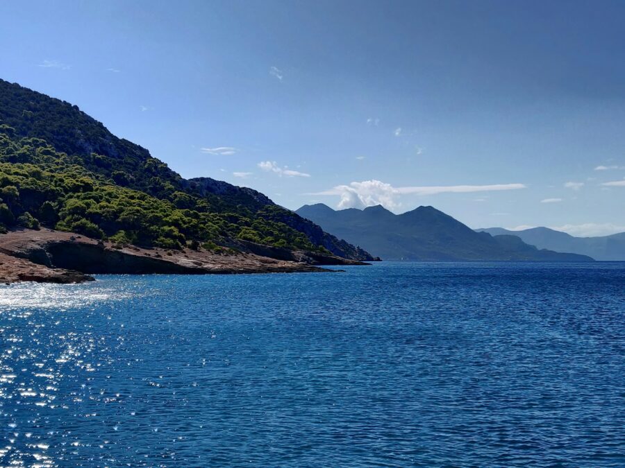 5 μέρη στην Αττική που θυμίζουν νησί – Κρυφοί παράδεισοι μία ανάσα από την Αθήνα