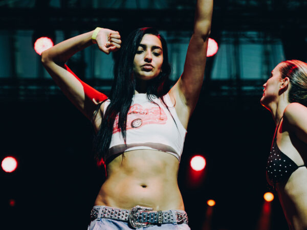 Anastasia: Τα «έσπασε» όλα στις πρόβες για τα MAD VMA 2026