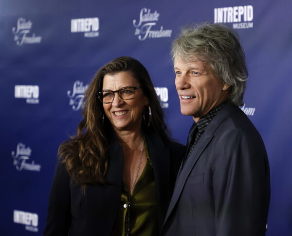 Η ιστορία αγάπης του Jon Bon Jovi και της Dorothea που συγκινεί 46 χρόνια μετά