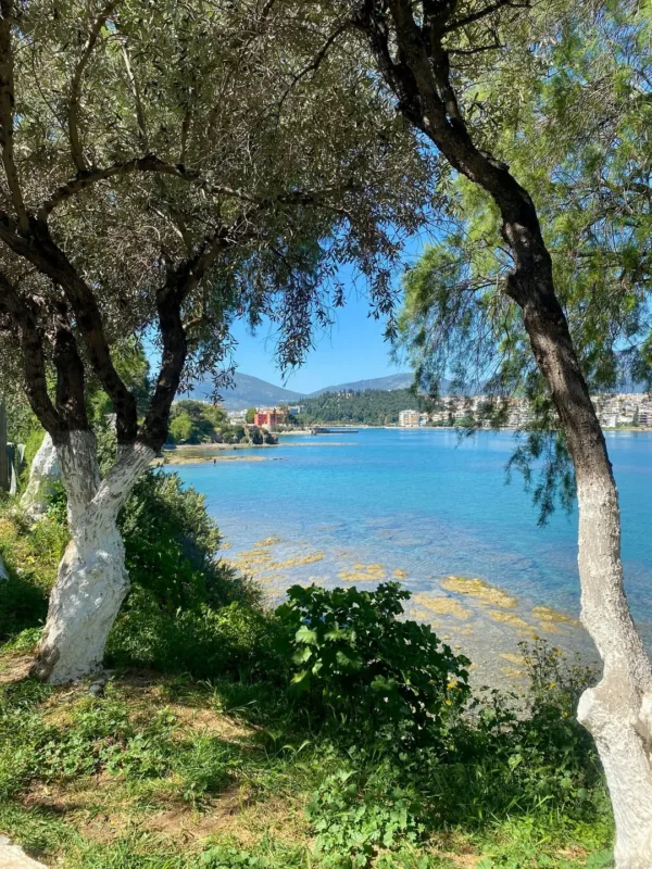 https://www.instagram.com/chalkida_evia/