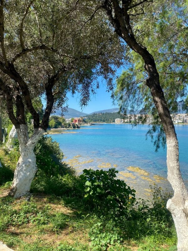 https://www.instagram.com/chalkida_evia/