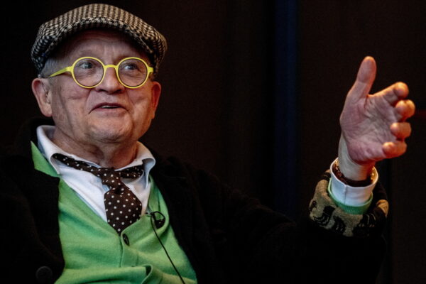 Έφυγε από τη ζωή ο David Hockney – Αφήνει πίσω του μια ανεκτίμητη καλλιτεχνική κληρονομιά