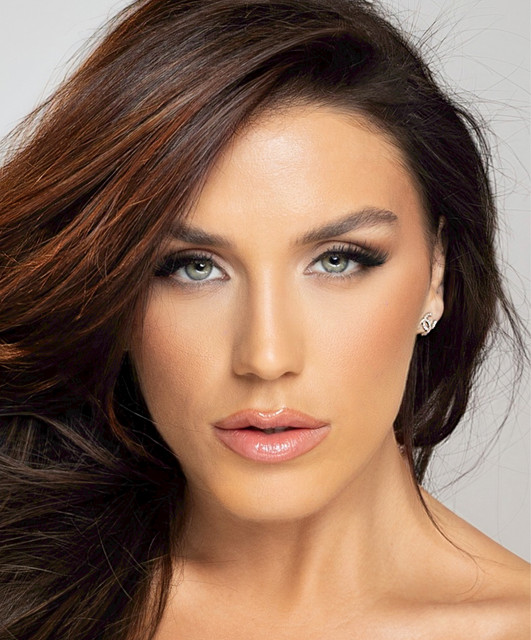 Ιουλία Καλλιμάνη