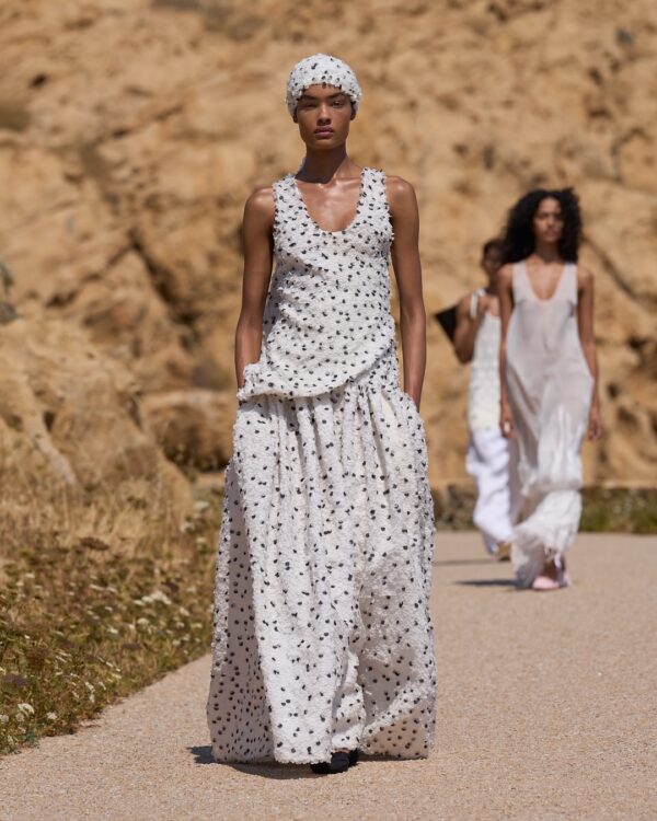 https://www.instagram.com/jacquemus/