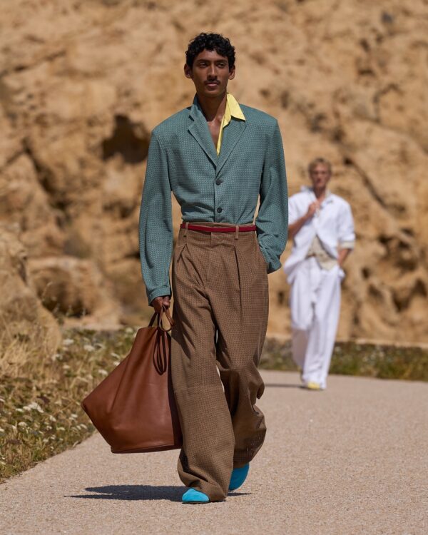 https://www.instagram.com/jacquemus/