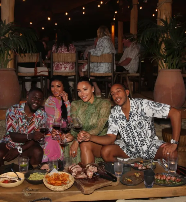 https://www.instagram.com/kevinhart4real/
