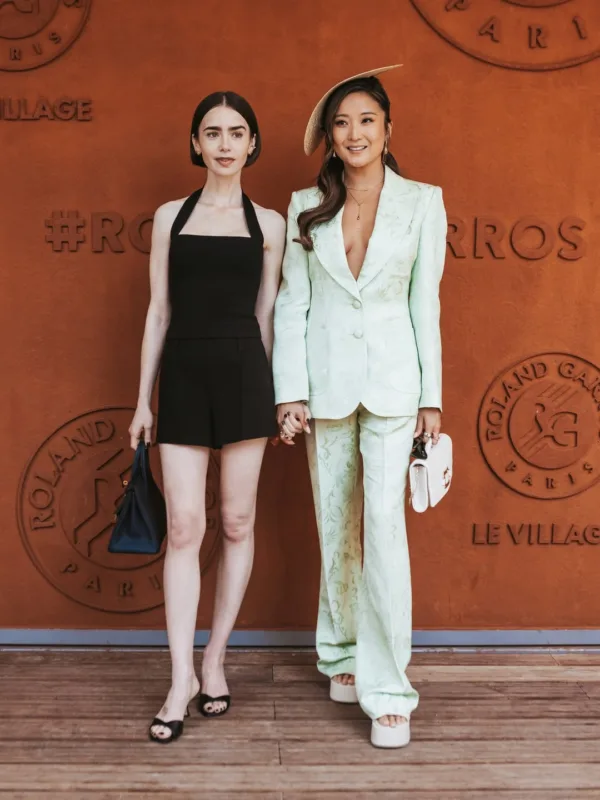https://www.instagram.com/lilyjcollins/