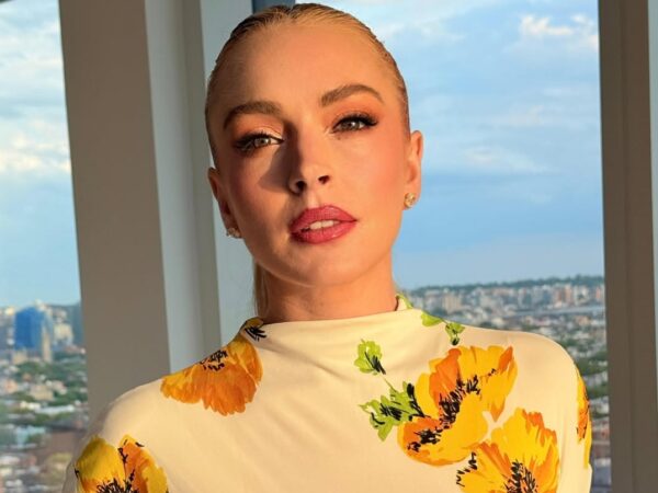 Η Lindsay Lohan ξέρει ποιο είναι το beauty trick που «φωτίζει» αμέσως τα μάτια