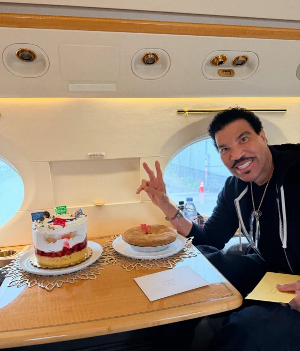 https://www.instagram.com/lionelrichie/