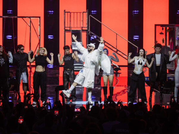 MAD VMA 2026 από την ΔΕΗ: Το δυνατό ξεκίνημα της βραδιάς με τον Akyla και το «Ferto»