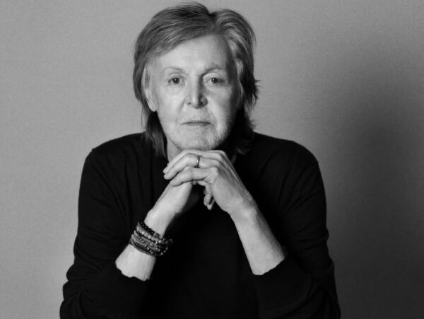 Paul McCartney: Θριαμβευτική είσοδος στο Νο1 του Billboard με το «The Boys of Dungeon Lane»