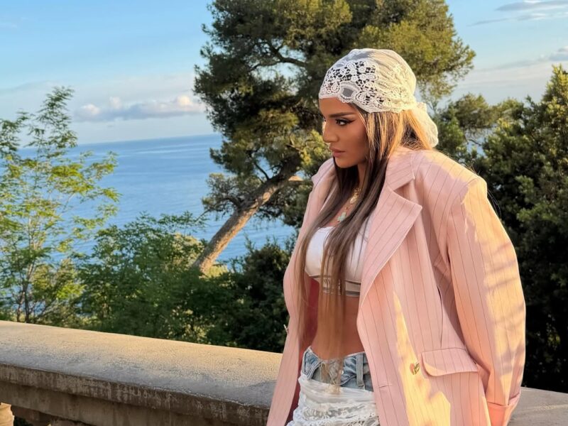 Όσα δεν είδες στο «Σαφάρι» – Οι backstage φωτογραφίες της Ρίας Ελληνίδου από τη Γαλλία