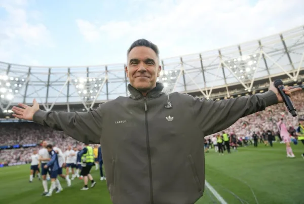 https://www.instagram.com/robbiewilliams/
