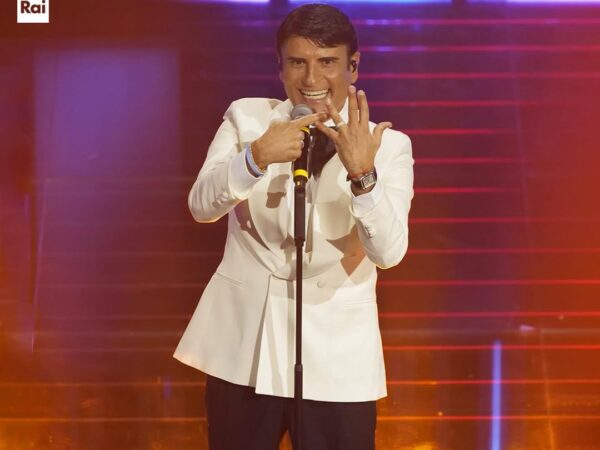 Sanremo 2027: Έρχεται η αλλαγή που μπορεί να «ανατρέψει» τη Eurovision στην Ιταλία