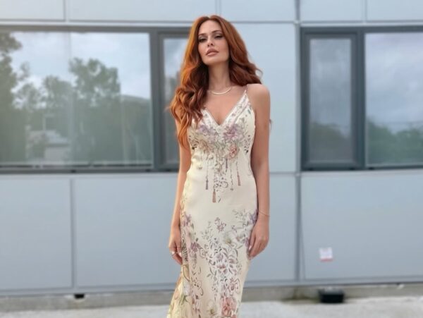 Η Σίσσυ Χρηστίδου σε summer mood – Η εμφάνιση με μπικίνι δίπλα στην πισίνα που συζητήθηκε