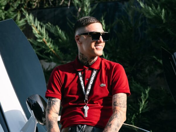 Η μάχη των rap releases που μετατρέπει το ελληνικό καλοκαίρι σε πεδίο μουσικής αναμέτρησης