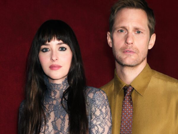 Dakota Johnson και Alexander Skarsgård: Το νέο «power couple» του οίκου Valentino Beauty