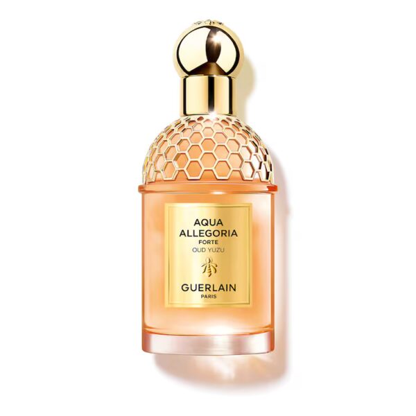 Το άρωμα Aqua Allegoria Forte Oud Yuzu της Guerlain, μια από τις αρωματικές τάσεις για το καλοκαίρι 2026.