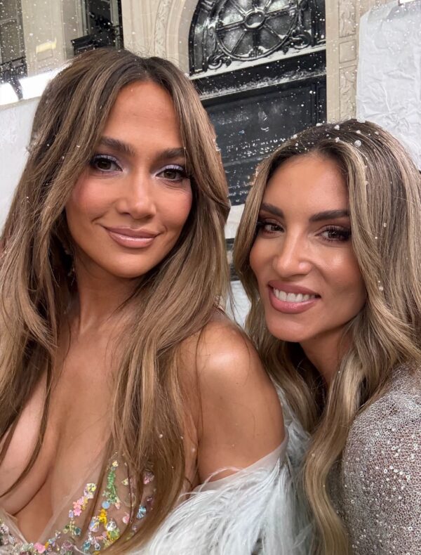 athina_oikonomakou_jennifer_lopez