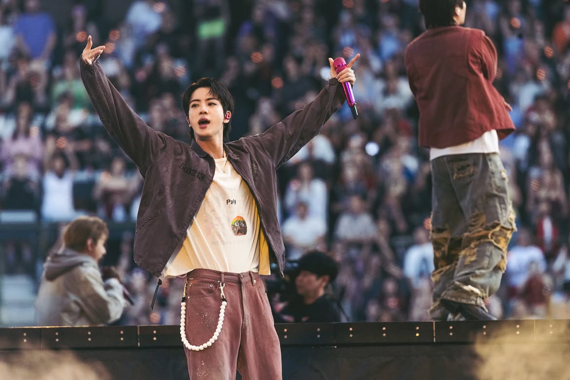 Το νέο μουσικό βίντεο «Normal» των BTS έρχεται – Οι ARMYs έχουν ήδη ξεκινήσει την αντίστροφη μέτρηση