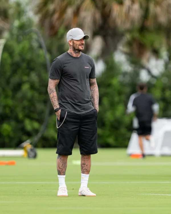 https://www.instagram.com/davidbeckham/