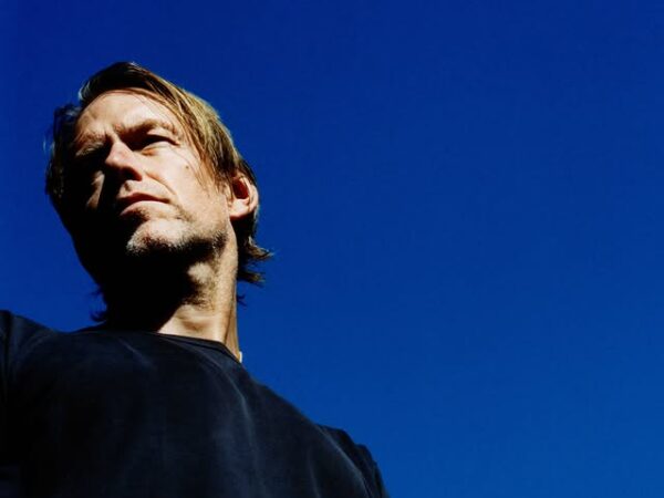 Radiohead fans, attention! Ο Ed O’Brien επιστρέφει με το «Abbeycwmhir»