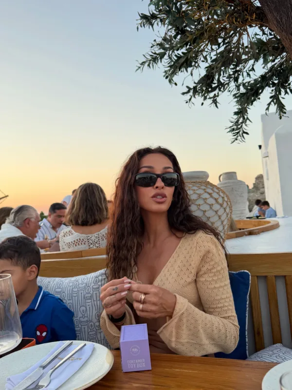 https://www.instagram.com/foureira/