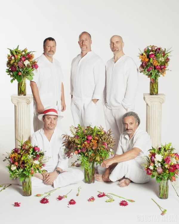 https://www.instagram.com/faithnomore/
