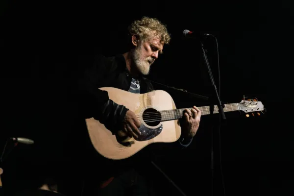 https://www.instagram.com/glenhansard/