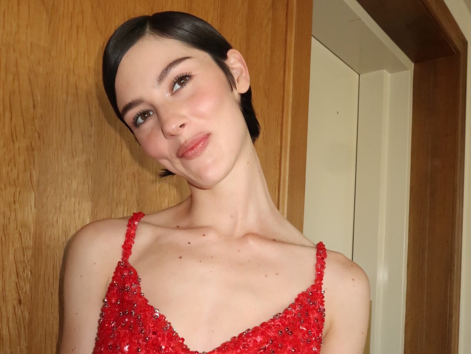 Gracie Abrams: Το «Daughter from hell» χαρίζει στην τραγουδίστρια το πρώτο No. 1 στο Billboard 200