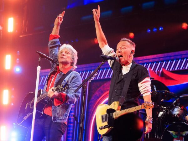 Ο Bruce Springsteen έκανε το απόλυτο rock surprise στους Bon Jovi