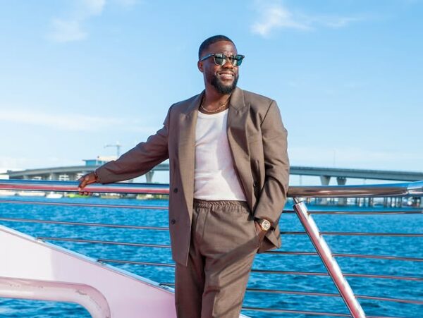 Ο Kevin Hart έκανε το «Nuevayol» του Bad Bunny δικό του – Δες το βίντεο