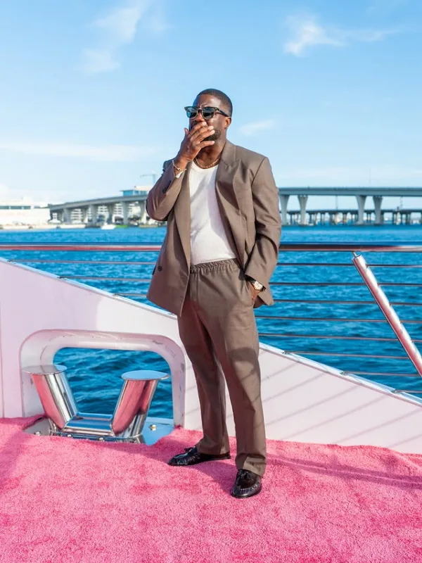 https://www.instagram.com/kevinhart4real/