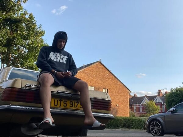 Το TikTok το λάτρεψε πρώτο: Ο Kiko κυκλοφόρησε το viral hit «Τρελή»