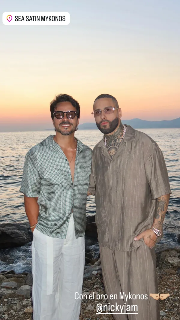 https://www.instagram.com/luisfonsi/