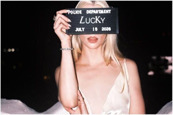 https://www.instagram.com/anyataylorjoy/