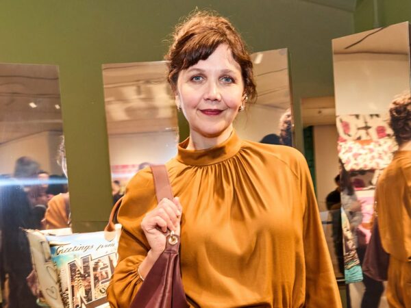 Η Maggie Gyllenhaal στην Κέρκυρα – Ποιο ελληνικό προϊόν της θύμισε την Jackie Kennedy;