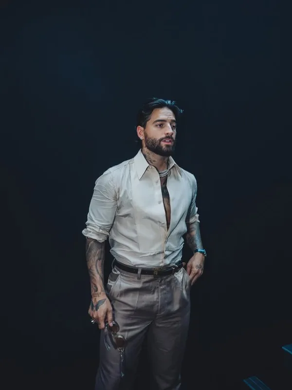 https://www.instagram.com/maluma/