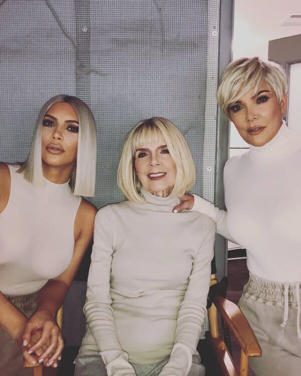 https://www.instagram.com/kimkardashian/