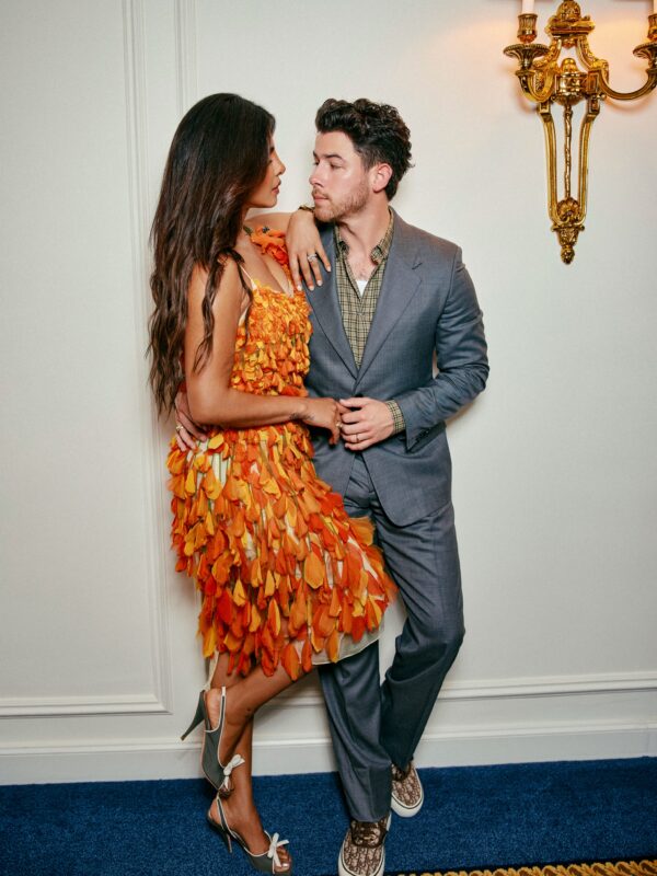 https://www.instagram.com/nickjonas/