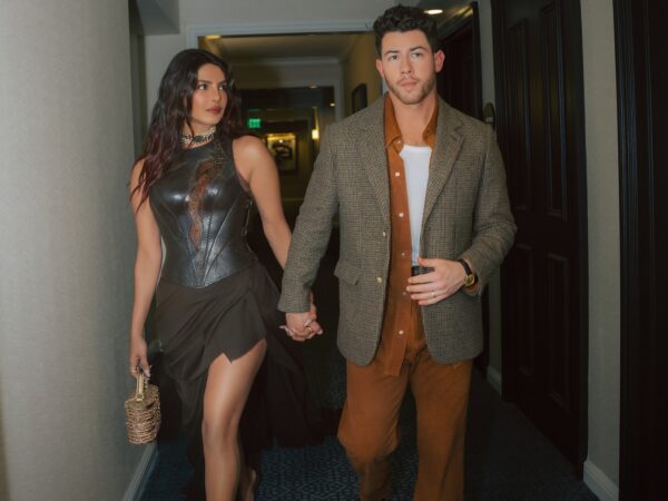Nick Jonas: Αποκαλύπτει το μήνυμα που «γέννησε» τον έρωτά του με τη Priyanka Chopra