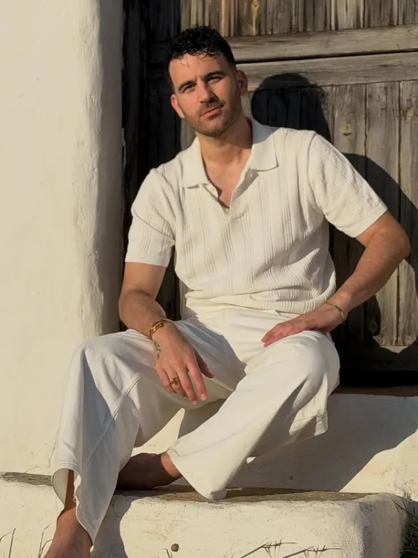 https://www.instagram.com/nikiforos_vithoulkas