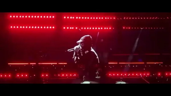 https://www.instagram.com/billboardhiphop/