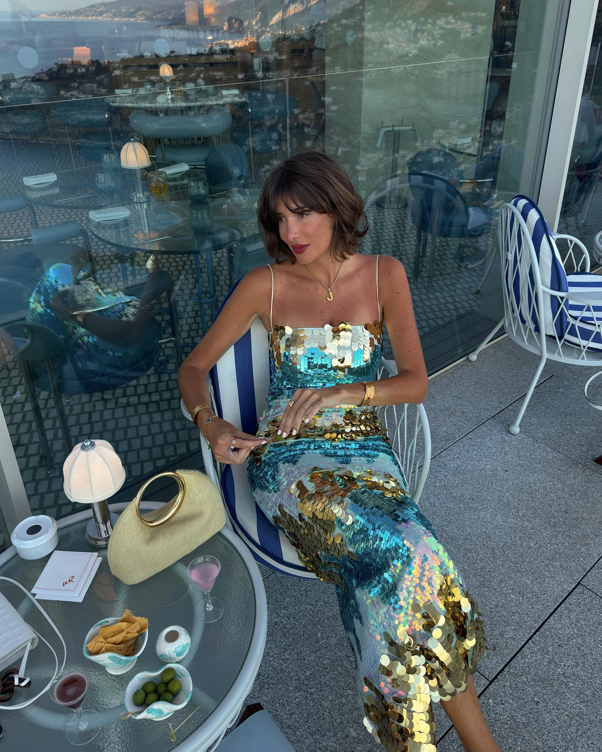 4 trends στα φορέματα με άρωμα 70s και mermaid vibes για τα beach parties