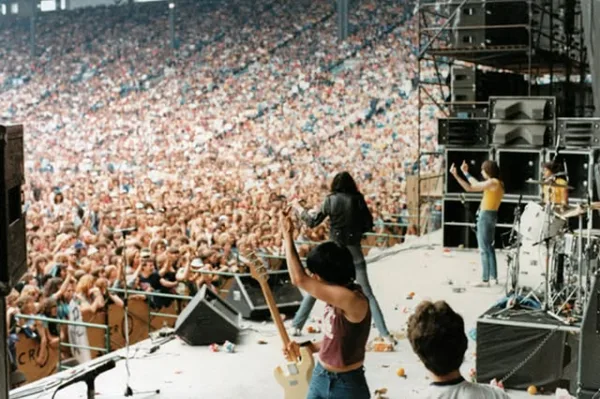 https://www.instagram.com/ramones/
