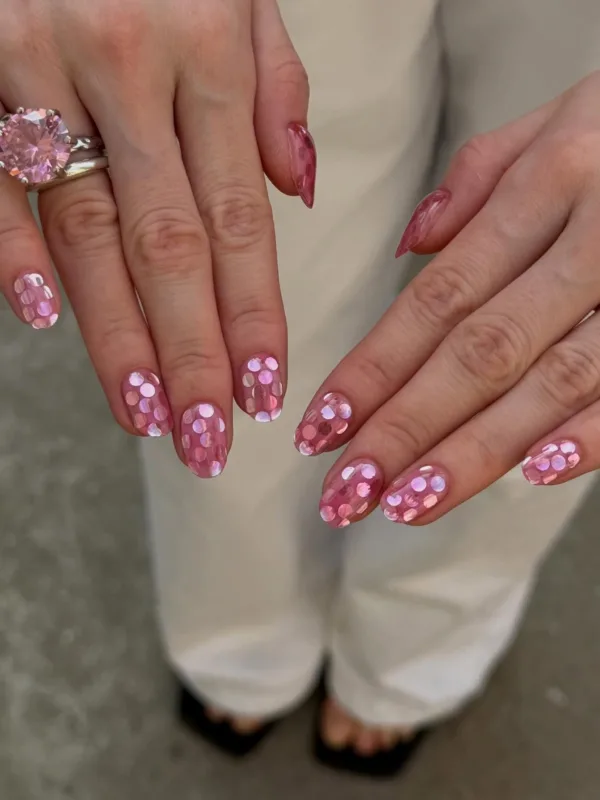 https://www.instagram.com/symptom.nails/
