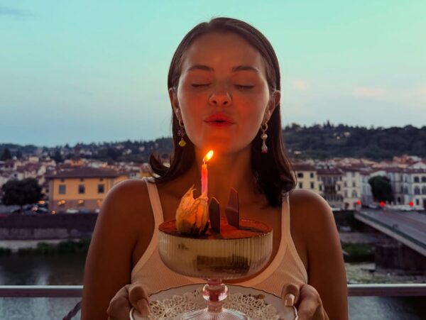 Το birthday post της Selena Gomez είναι ό,τι πιο wholesome θα δεις σήμερα