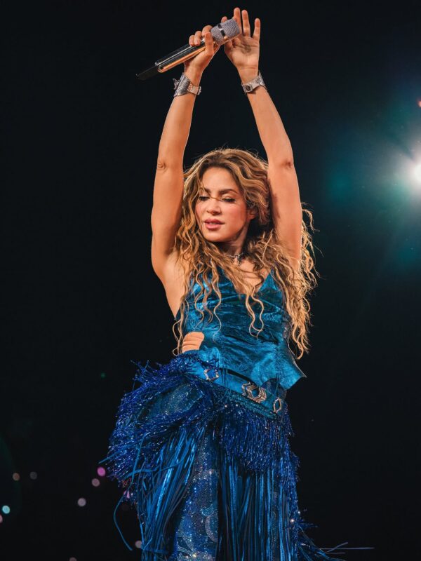 https://www.instagram.com/shakira/
